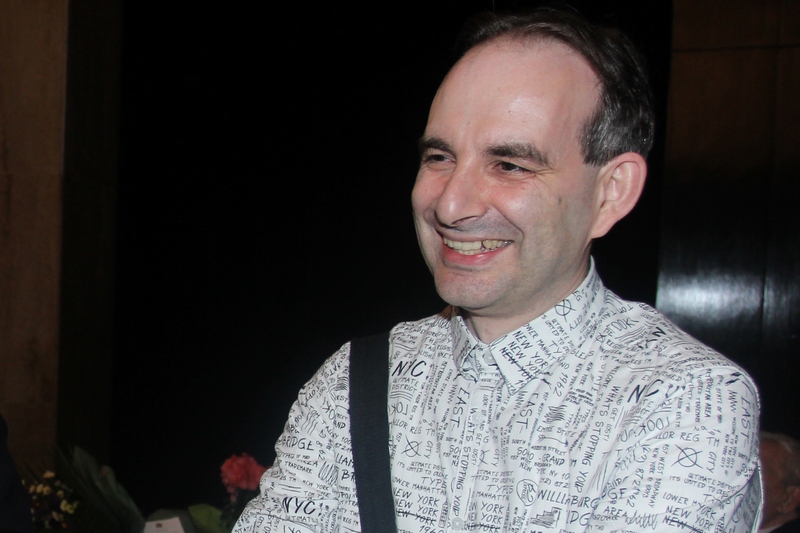 Зад фасадата на легитимния принцип на плурализъм на мненията преекспонирайки